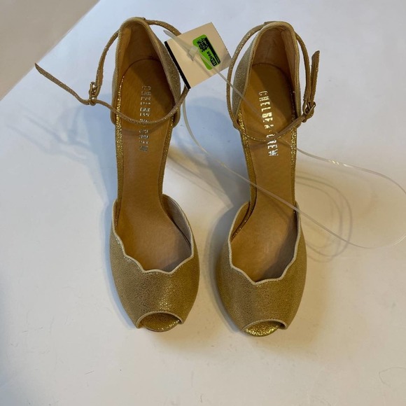Modcloth Chelsea Crew Scallop Your Alley Heel - Picture 4 of 10